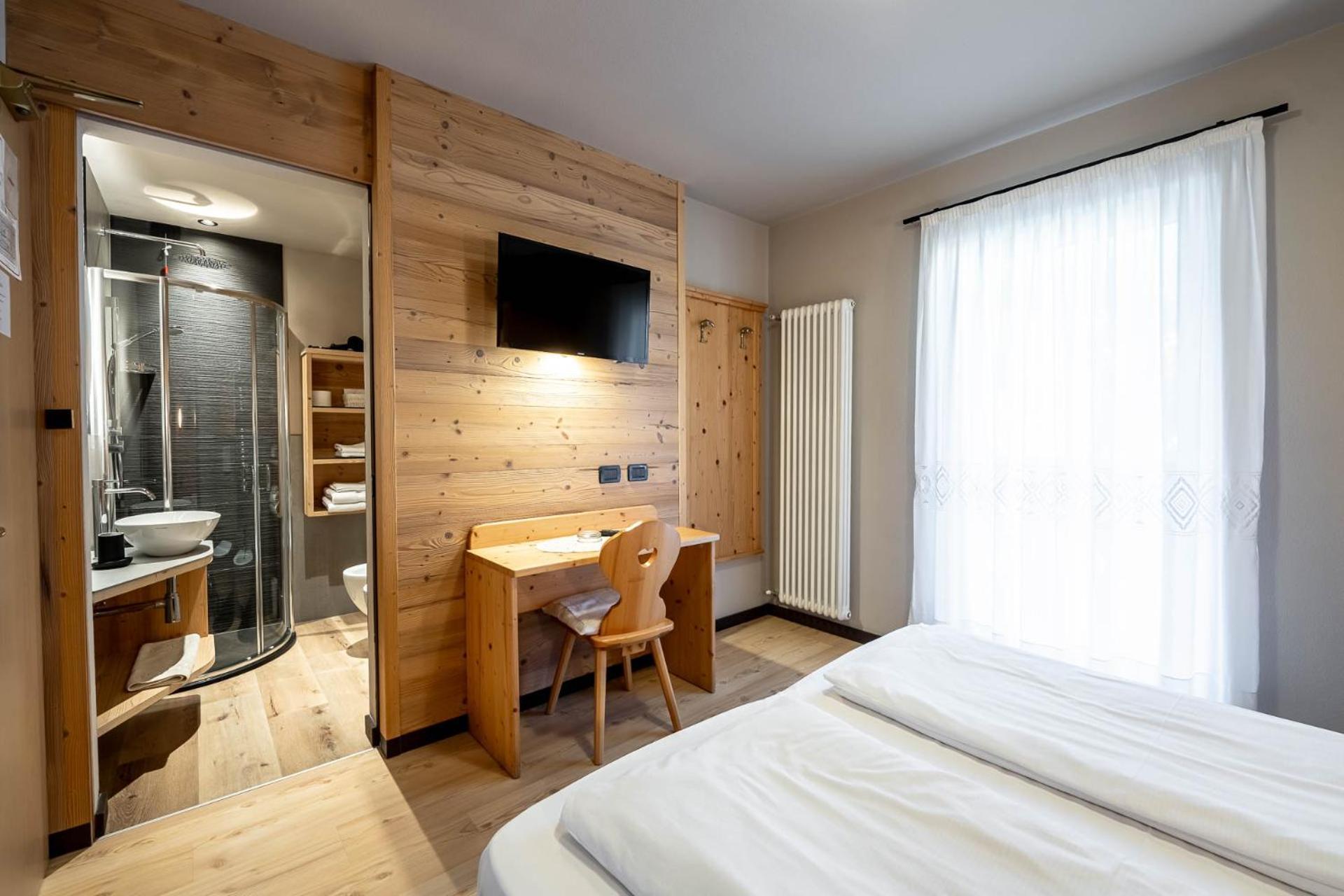 Garni Letizia Bed & Breakfast Campitello di Fassa Dış mekan fotoğraf